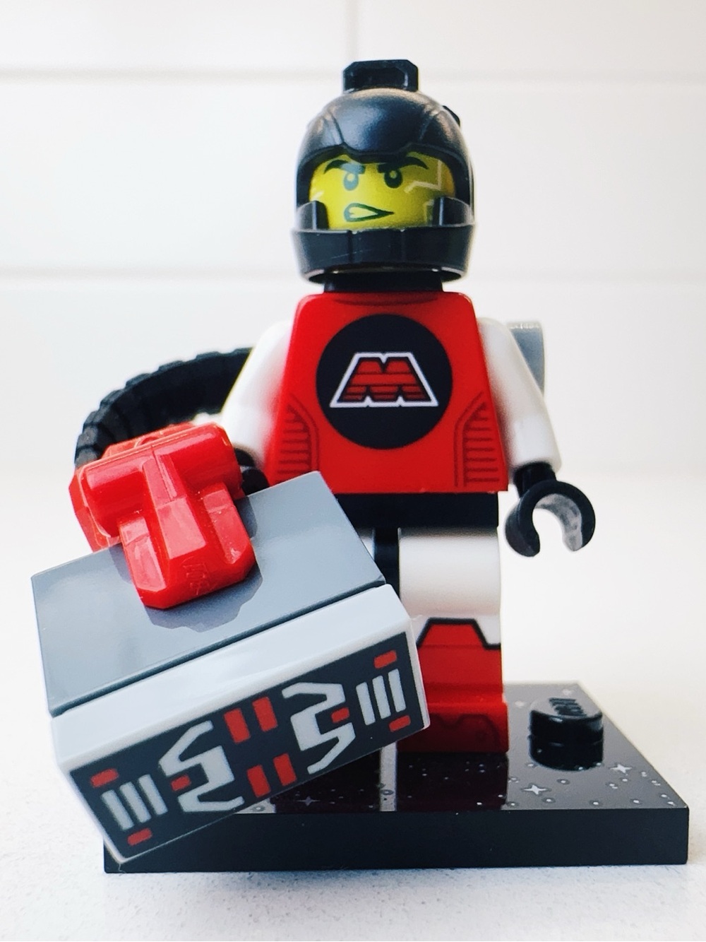 LEGO Minifig - M-Tron PowerLifter - CMF Series 26